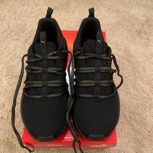 Puma Black Prowl Mesh Soft foam sz6.5